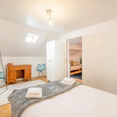 Ferienhaus Guestready - Than Words Near Jeronimos *